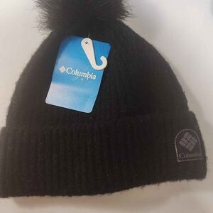 Columbia Black Winter Jacket And Columbia Classic Black Beanie